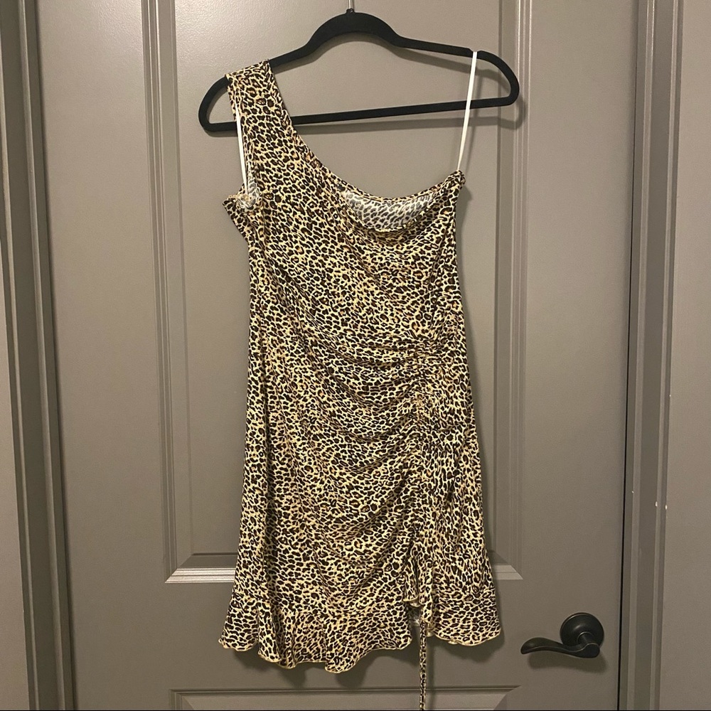 SHEIN leopard body con dress